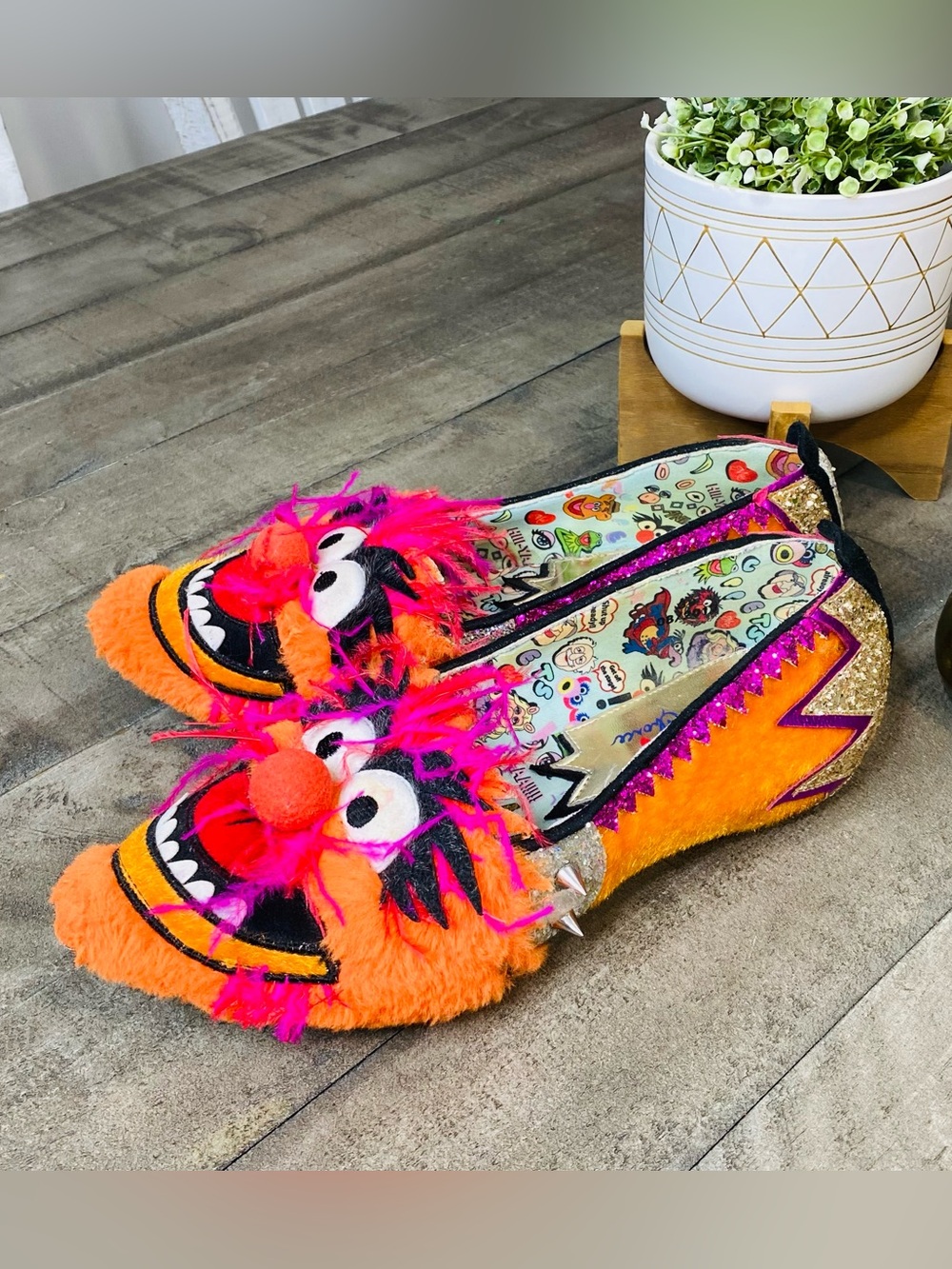 Irregular Choice Disney The Muppets Party Animal Flats Orange Fur Spikes 8.5 39